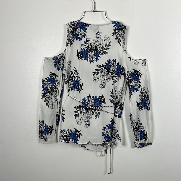 Lumiere Francesca's open shoulder floral long sleeve wrap blouse Size Large - Picture 5 of 8